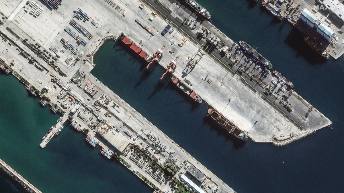 Satellite imagery shows clear indications that Russias increasingly anticipated withdrawal of forces from its Tartus naval base in Syria has finally started_ 