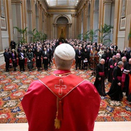 Vatican Diplomacy in an Age of Estrangement, Power Politics, and War