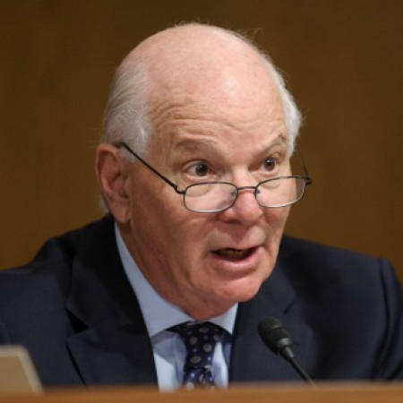 Cardin in Senate Horizontal_ 
