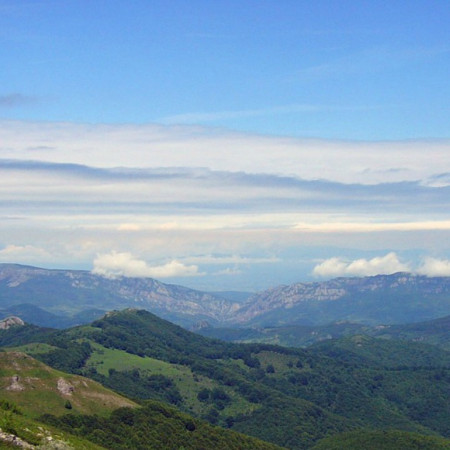 .. Milosevics Crackdown in Serbia and Threat to Montenegro_hero_ 