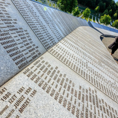 Srebrenica_hero_ 