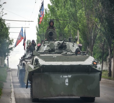 A_Russia-backed_rebel_armored_fighting_vehicles_convoy_near_Donetsk,_Eastern_Ukraine,_May_30,_2015_Credit_ Mstyslav Chernov